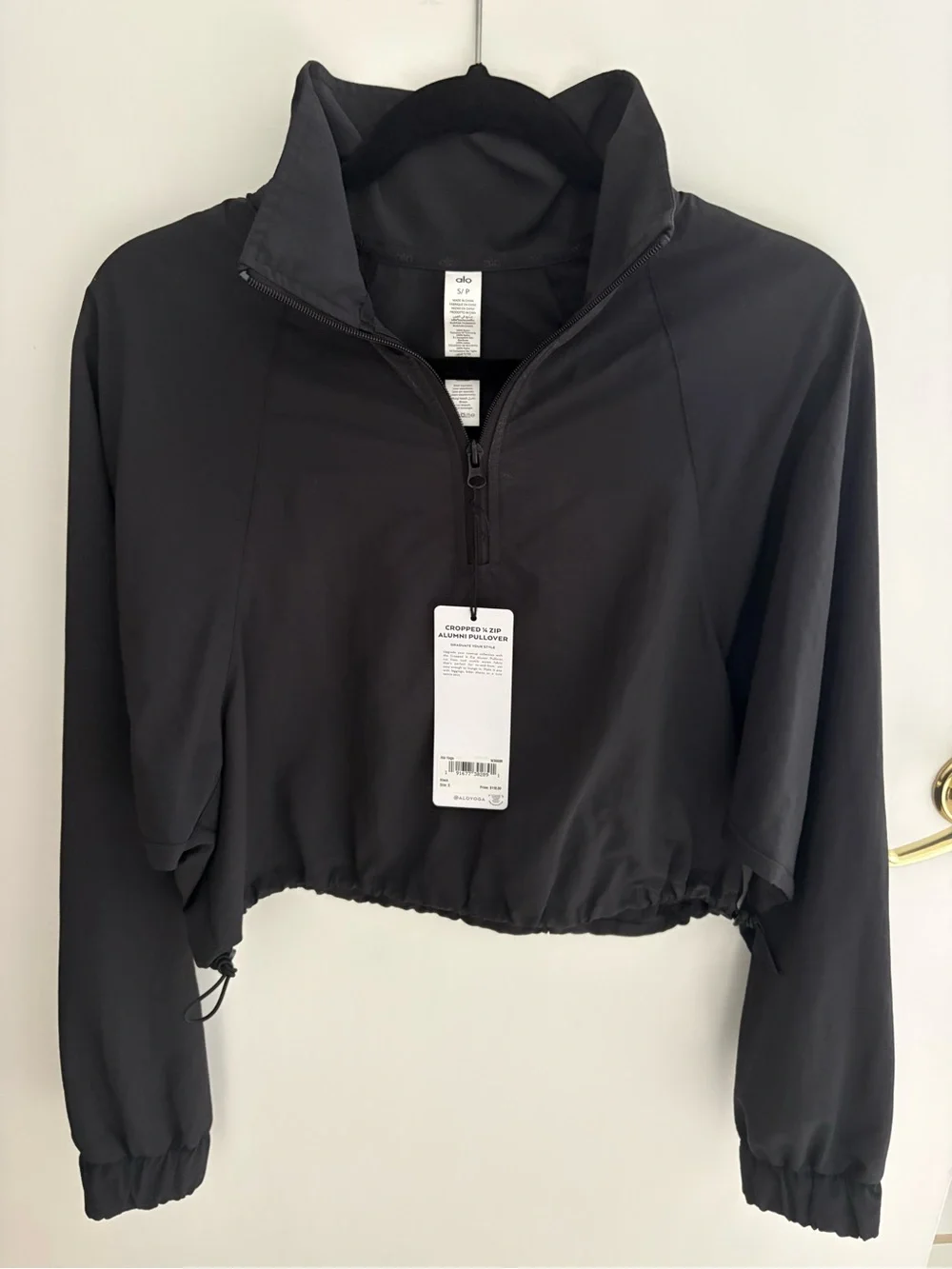 ALO Yoga Black Cropped Quarter-Zip Pullover